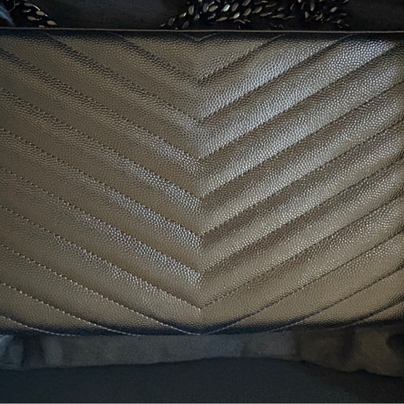 YSL Grain De Poudre Matelasse Chevron Monogram Monochrome Chain Wallet Black - Picture 2 of 13
